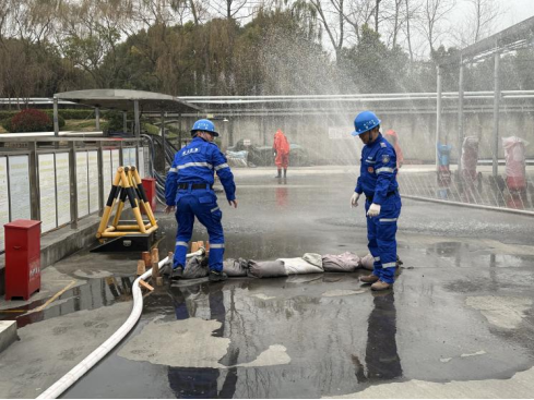 海门：深化生态环境消防救援联动机制1025.png