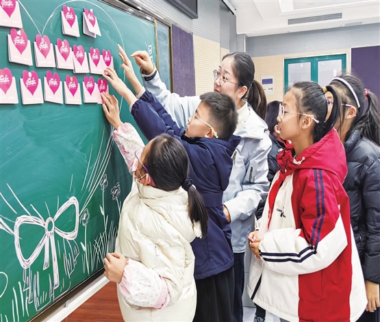 一纸信笺传暖意