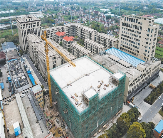 高端医疗技改项目结构封顶