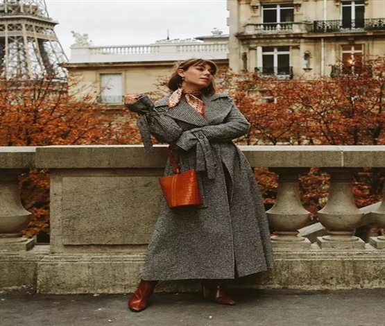 没有丝巾的春天还谈什么时髦？